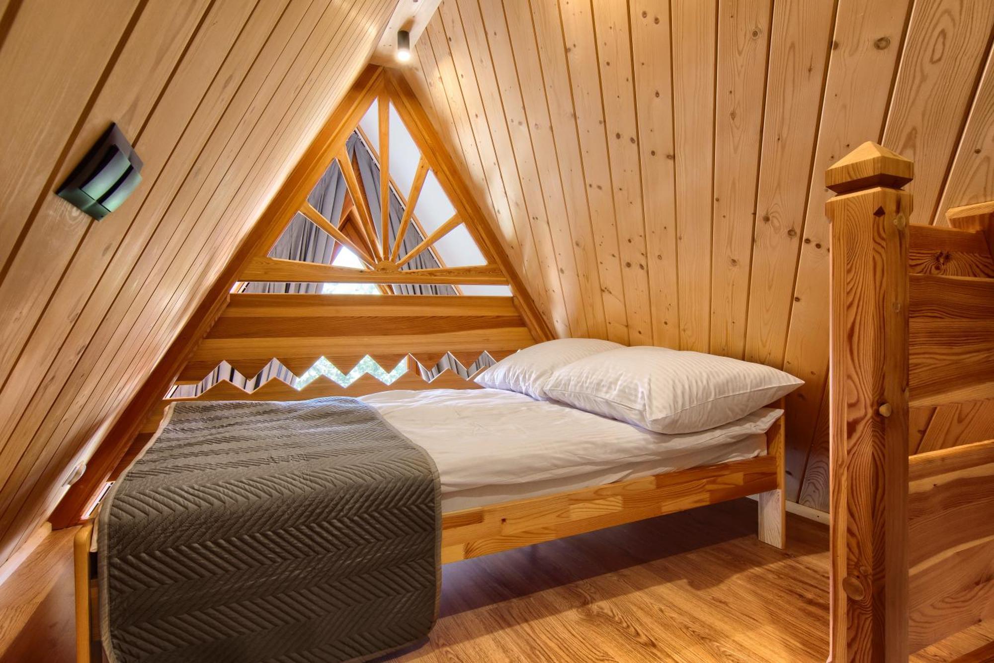 Modrzewiowa Apartamenty 波罗宁 外观 照片